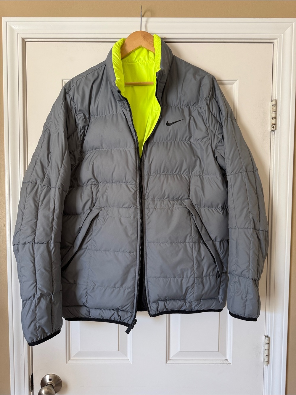 Nike Men’s Reversible Gray & Jacket Neon Yellow/Black Puffer Coat
